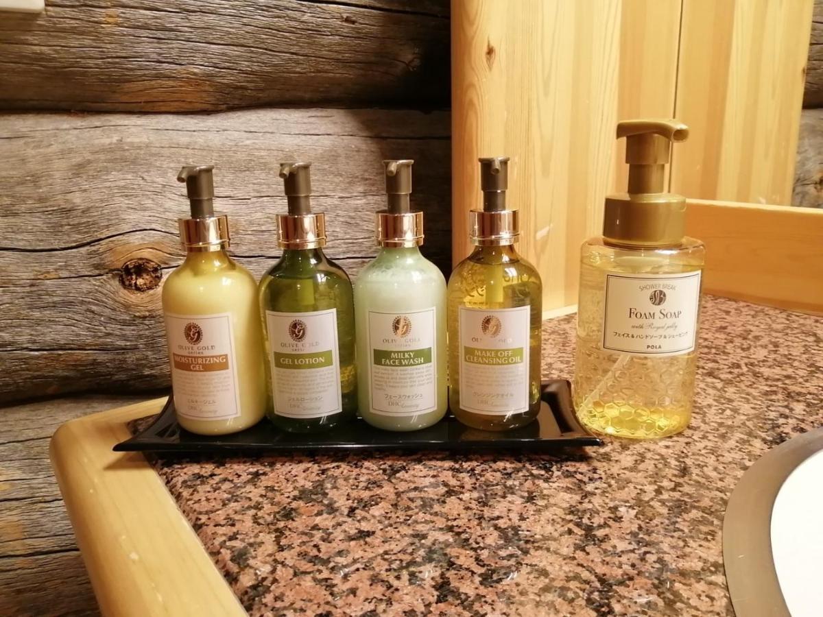 Log Hotel The Maple Lodge Iwamizawa Bagian luar foto